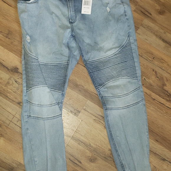 American Rag ripped skinny jeans - Picture 3 of 12